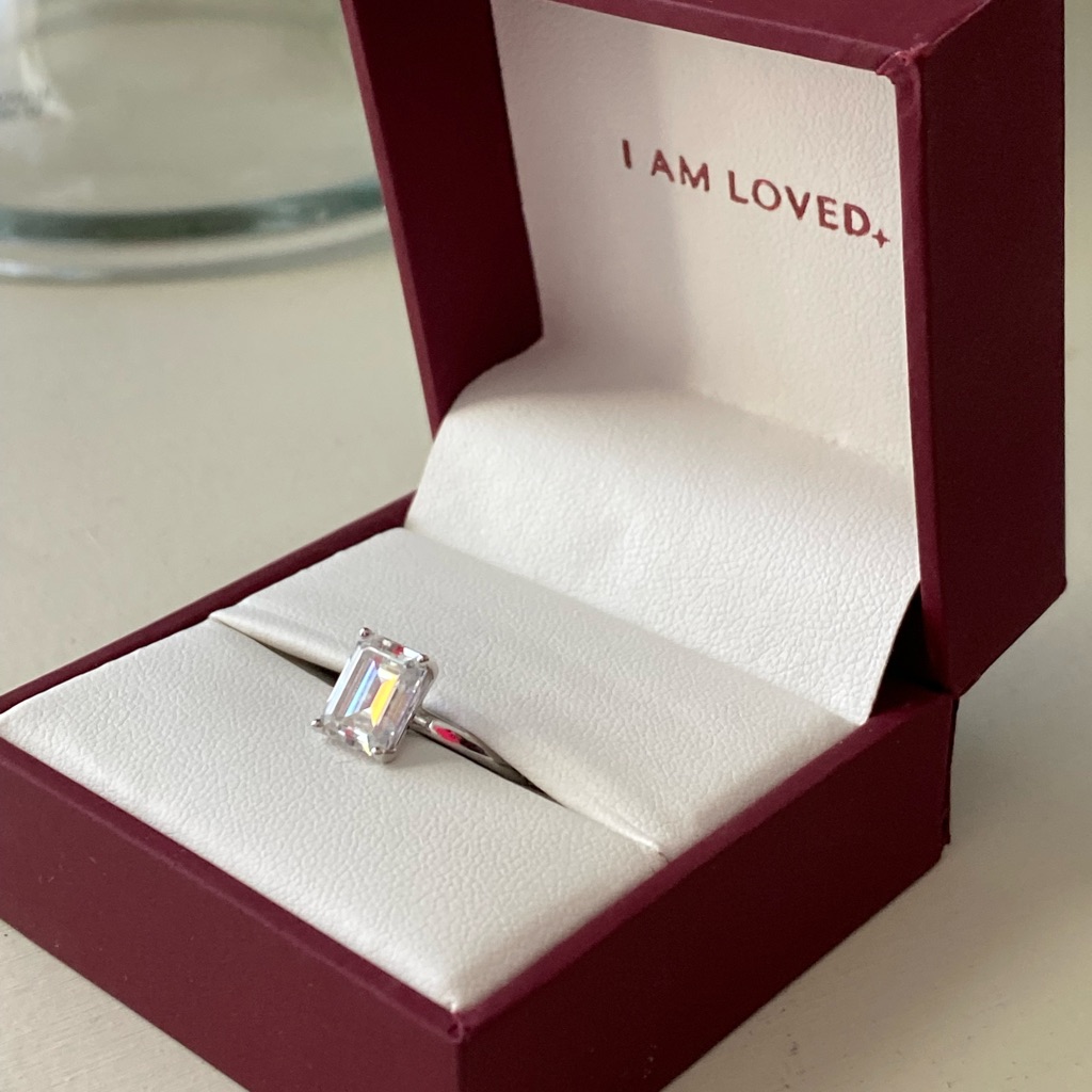 Helzberg Diamonds Silver Ring With Clear Gemstone
